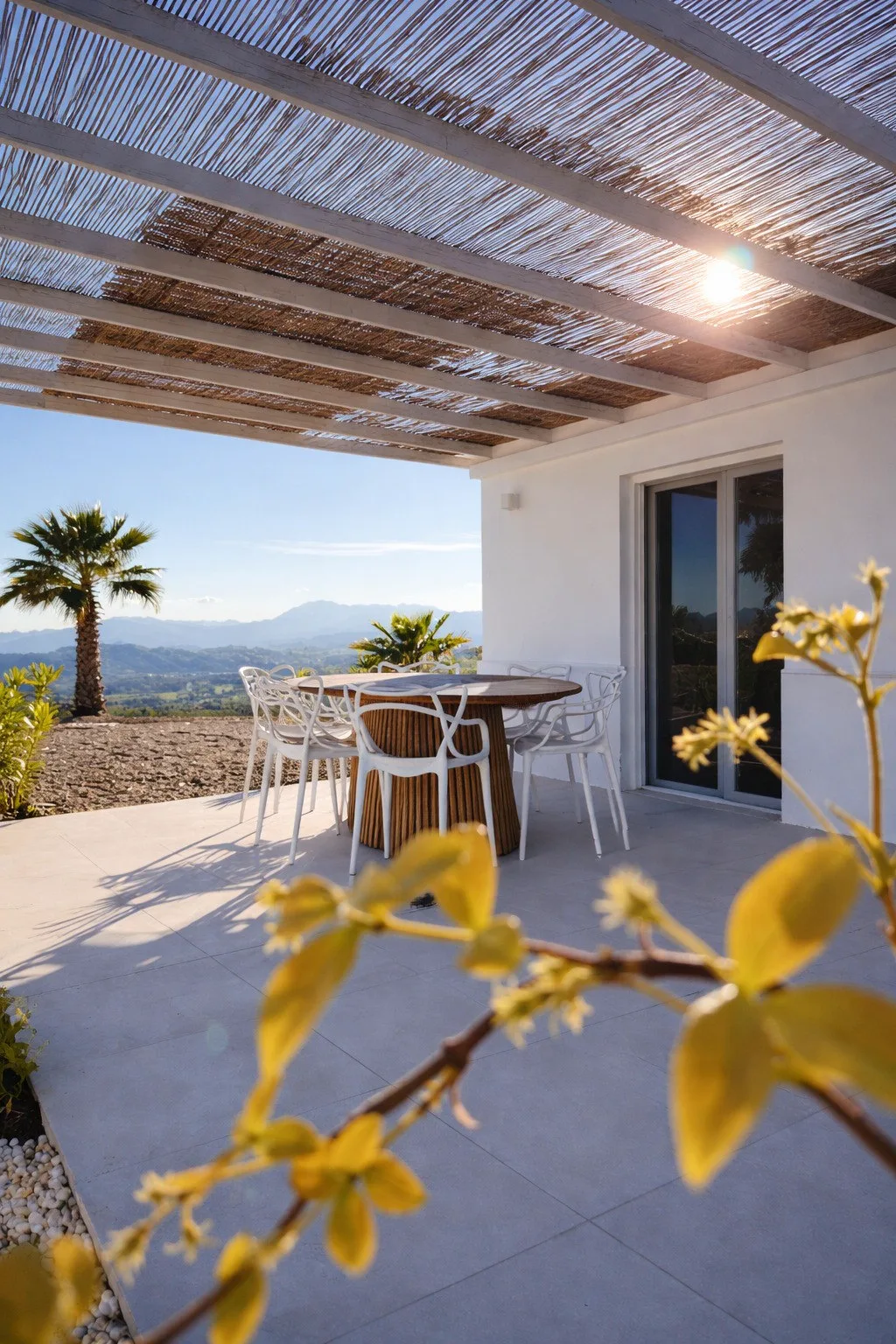 Sunny terrace with Mediterranean charm at Casa Lux in Álora